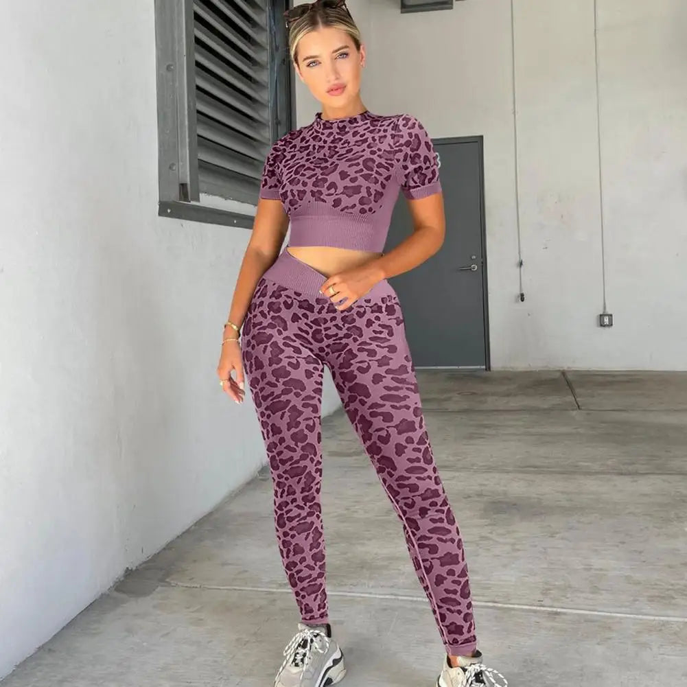 Fitness Suit Leopard Print Crop Top, Tight Pants Yoga Set